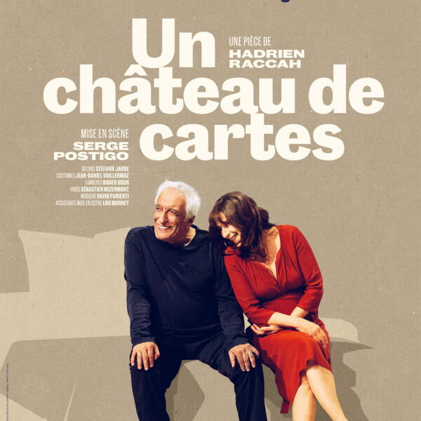 UN CHÂTEAU DE CARTES